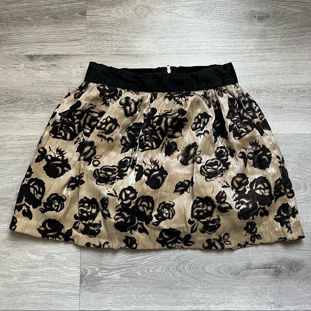 Forever 21 Skirt Metallic Floral Velvet  Black & Gold